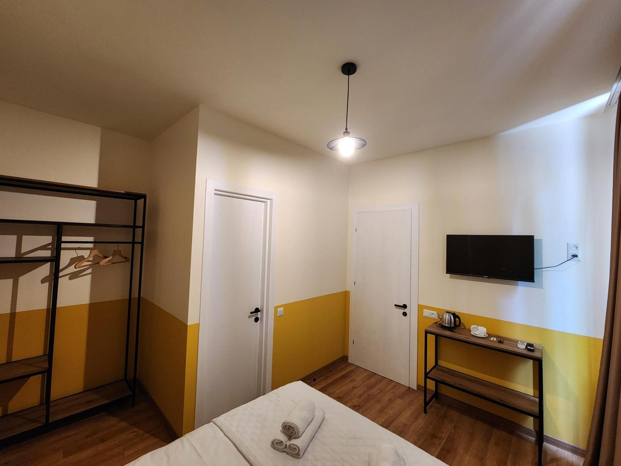 Dro Hotel 库塔伊西 外观 照片